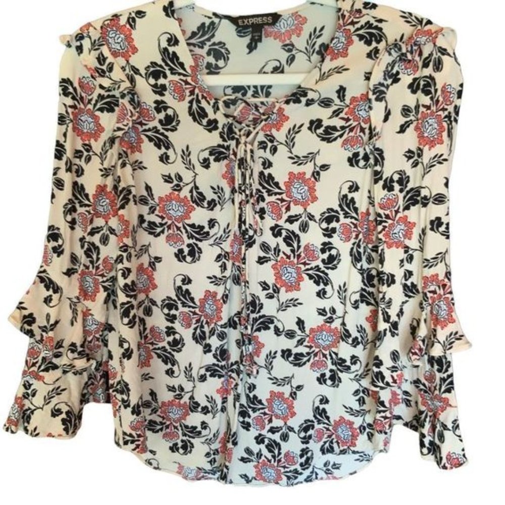 Express Floral Blouse Size Small Petite